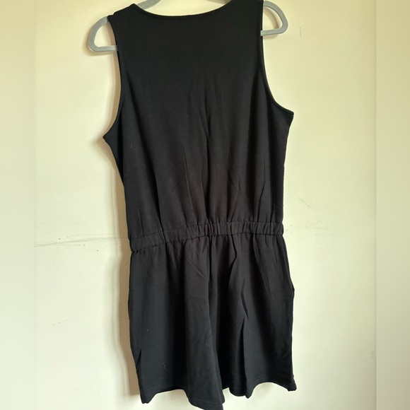 Max and Mia Women’s On the Go Romper - Picture 2 of 3